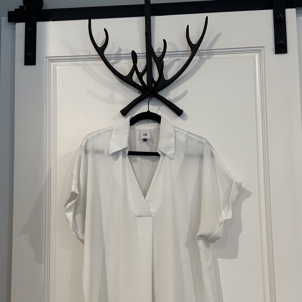 Cabi white replay top in size large
